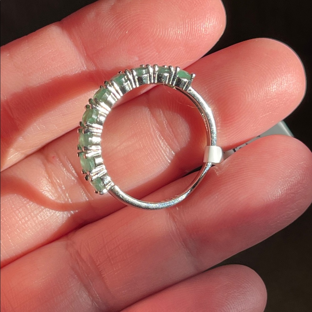 Half Eternity Zambia Natural Emerald Ring in 925 Sterling Silver Size 8 - Picture 4 of 15